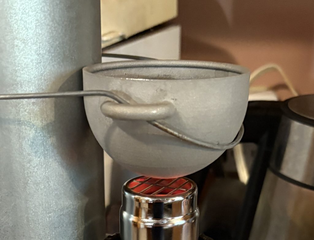 The EcoPot with a rounded base.